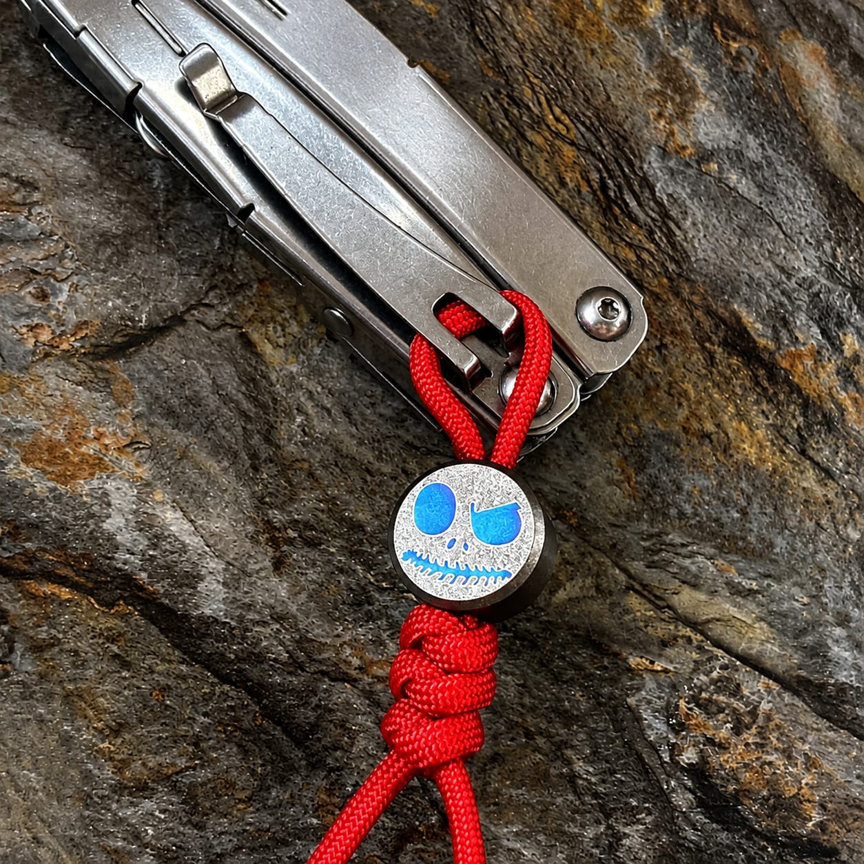 EDCForce Titanium Lanyard Bead Type E Emoji Serious