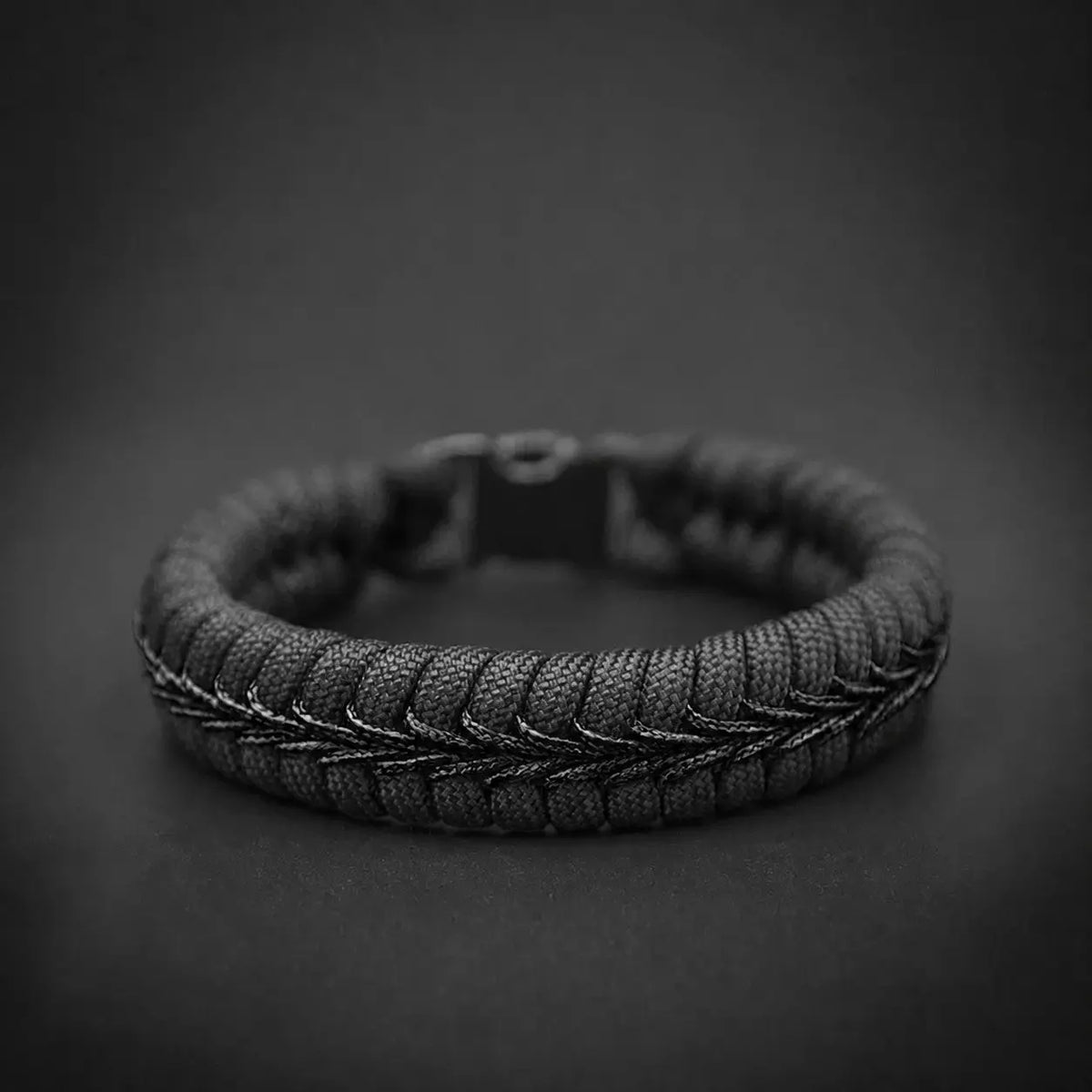 Hand-Braided Paracord Bracelet Slim Plus