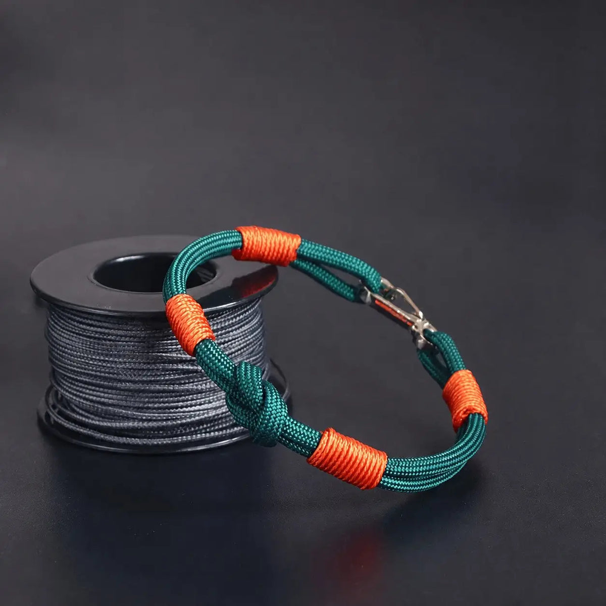 Hand-Braided Paracord Bracelet Slim