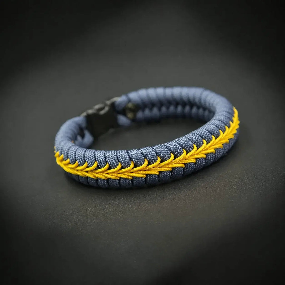 Hand-Braided Paracord Bracelet Slim Plus