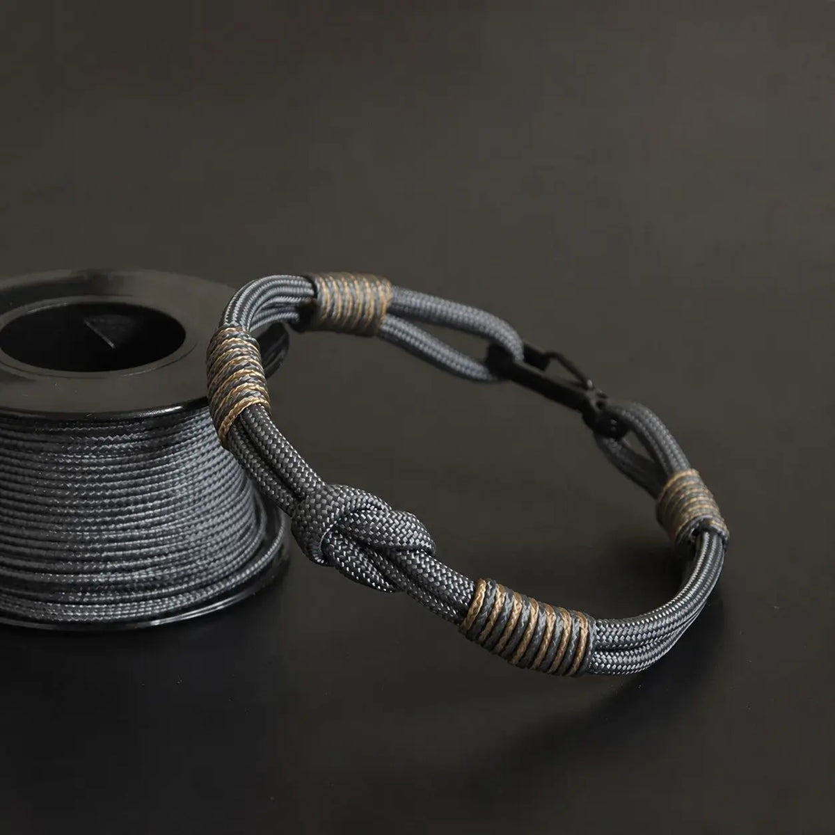 Hand-Braided Paracord Bracelet Slim