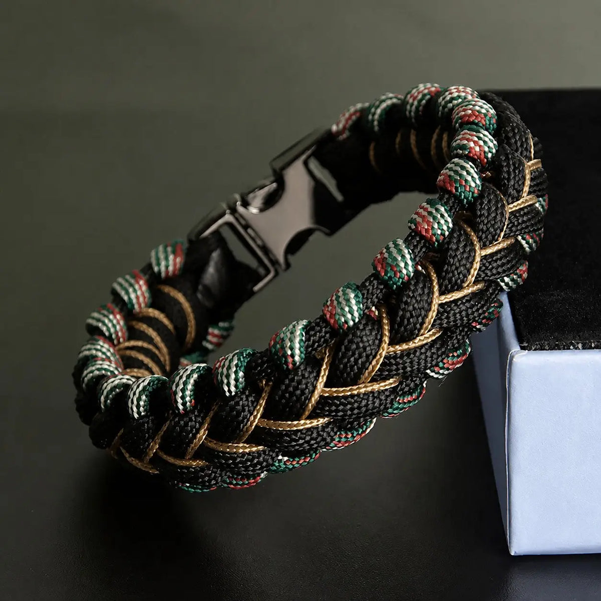 Hand-Braided Paracord Bracelet Bold