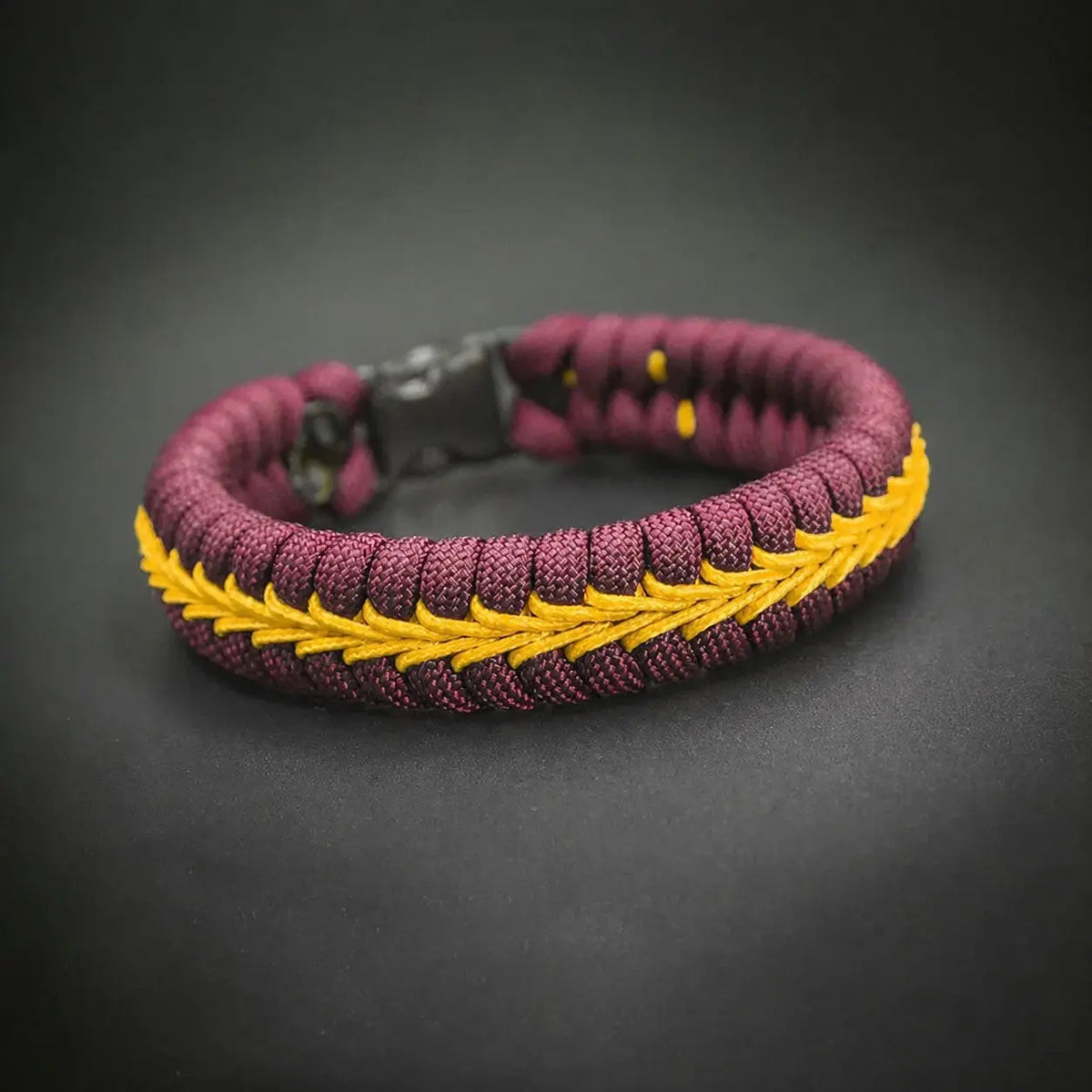 Hand-Braided Paracord Bracelet Slim Plus